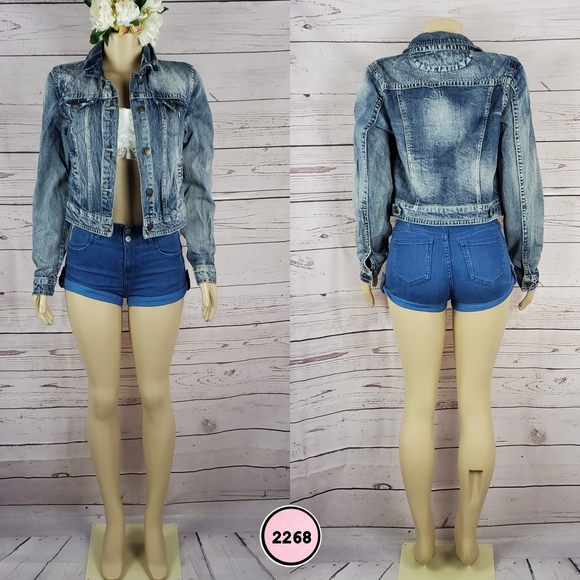 Wallflower Jackets & Blazers - wallflower medium denim jacket ( 5 for $20 )